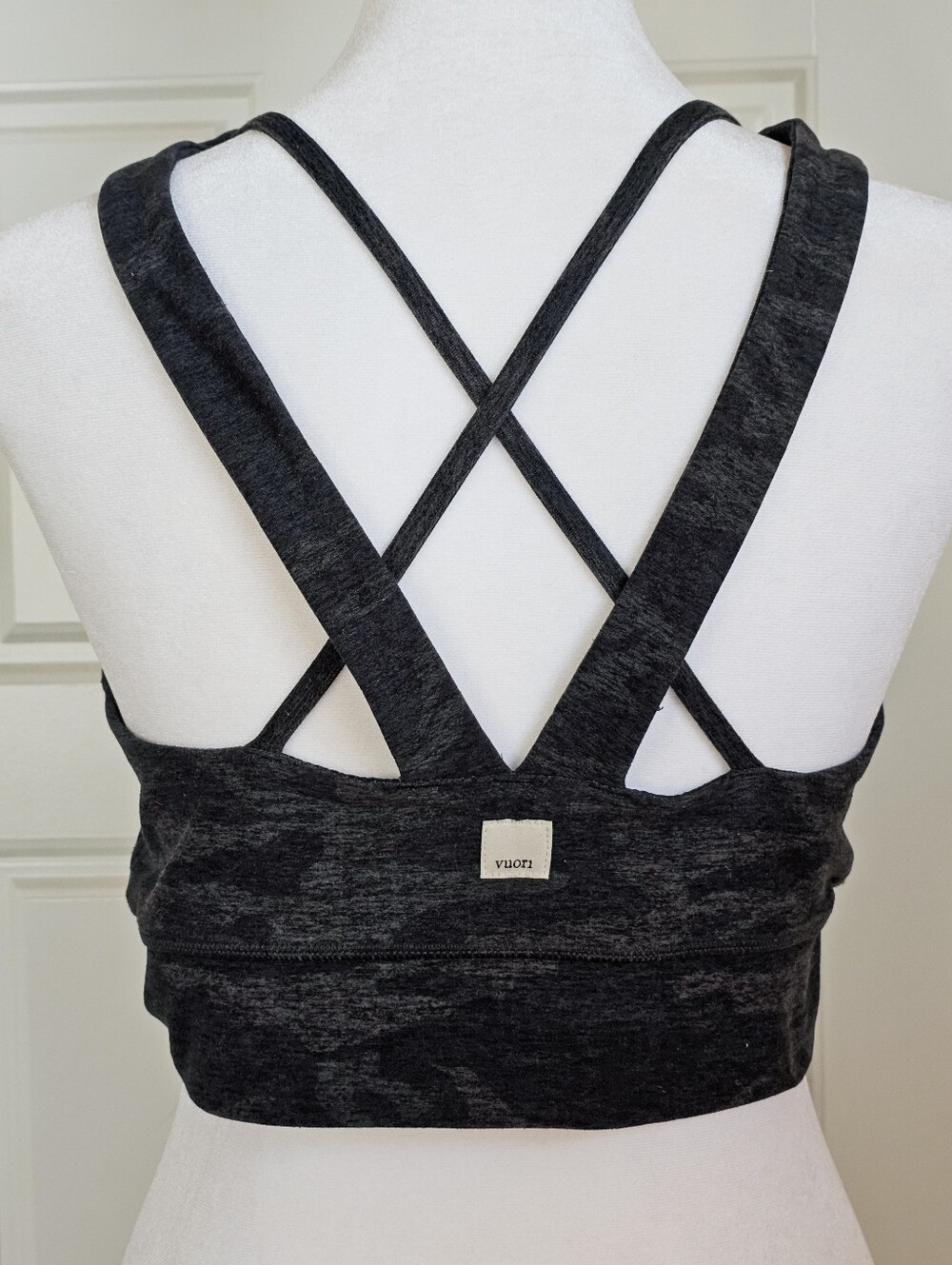Vuori Elevation Black Camo High Neck Sports Bra Strappy Cross Back Athletic